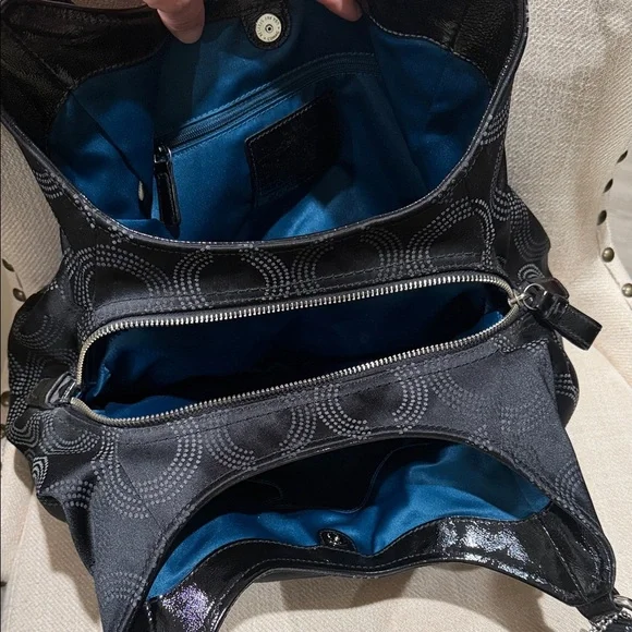 Coach Maggie Signature Optic canvas Link Chain Black/Gray Handbag Shoulder Bag - Picture 8 of 12